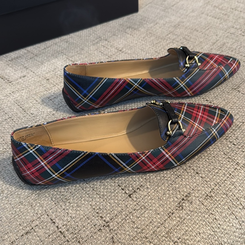 Talbots Leather Flat Pointed Toe Drivers in Plaid Size 6.5 - Picture 5 of 9